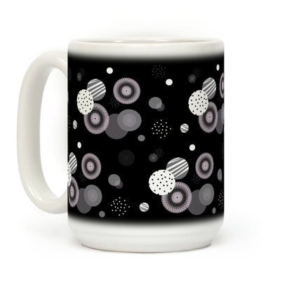 Black and White Radials and Circles Pattern Coffee Mug