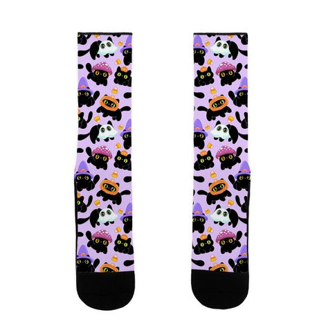 Spooky Black Cats Pattern Socks
