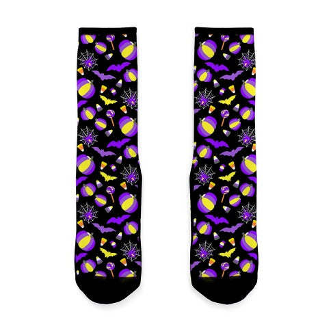 Nonbinary Pride Halloween Pattern Socks