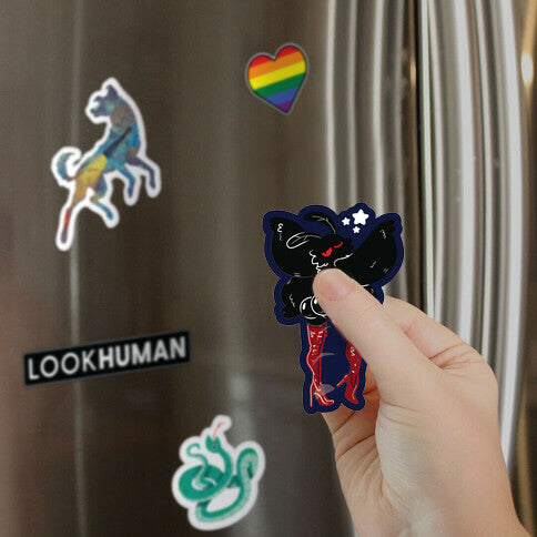 MothDAMN Magnet